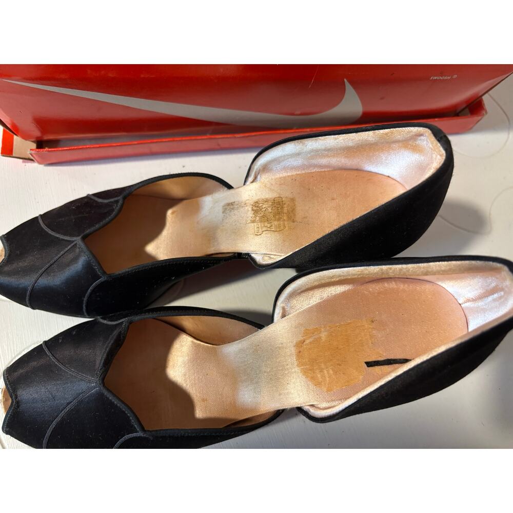 Vintage Black Satin Daniel Green 1940’s Boudoir Slipper Heels - Picture 7 of 11